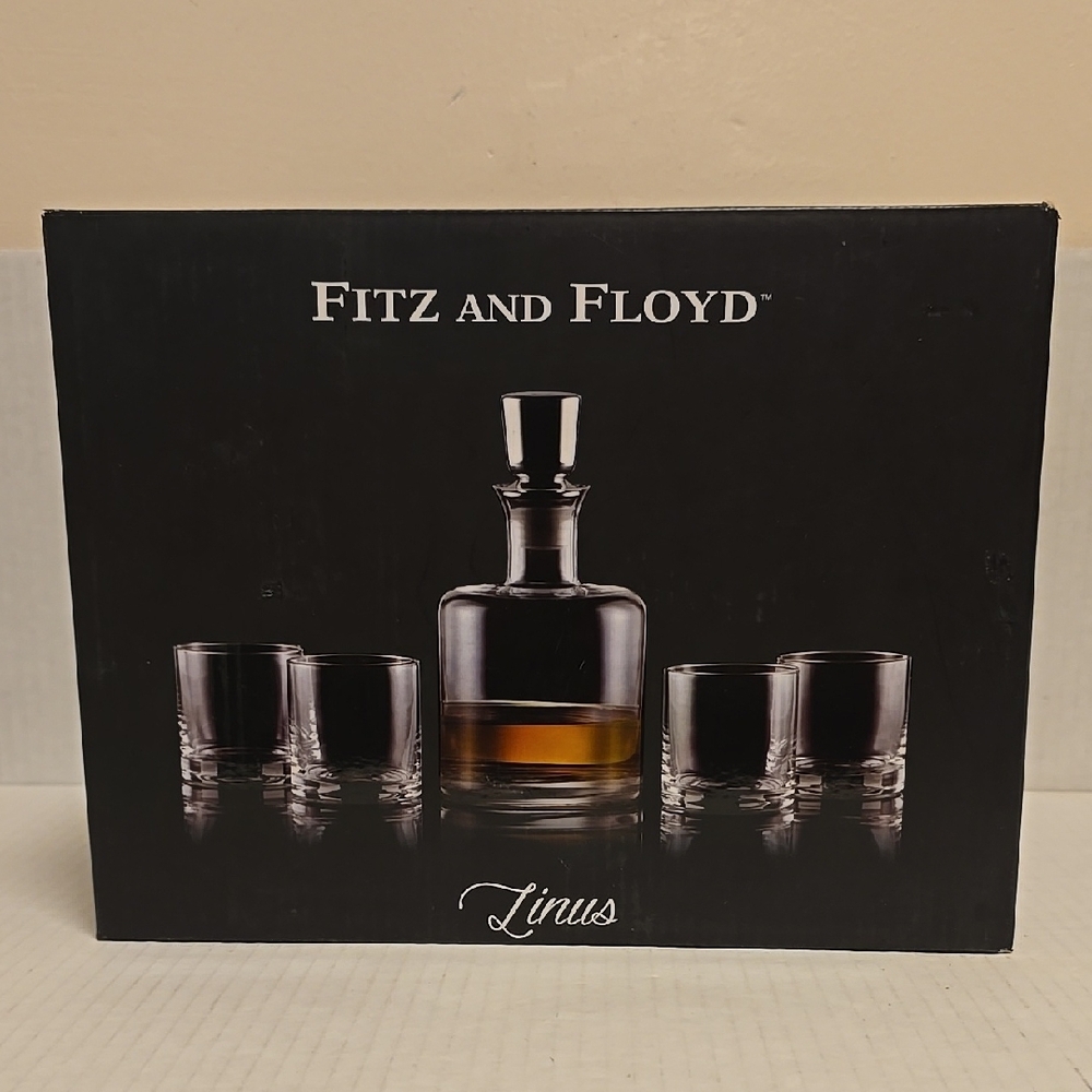 New In Box 5 Piece Fitz And Floyd Decanter Set